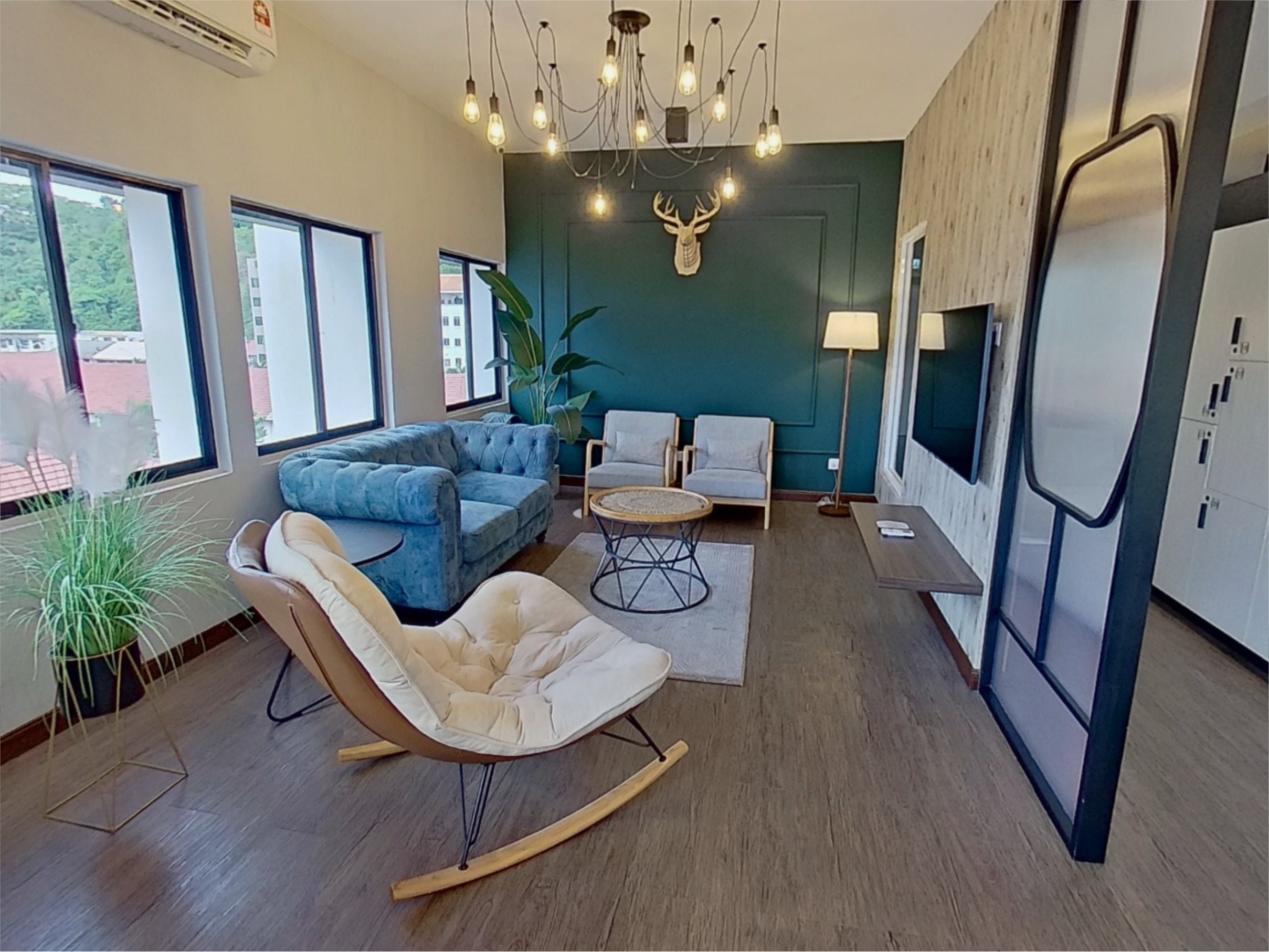 LOUNGE-2.png